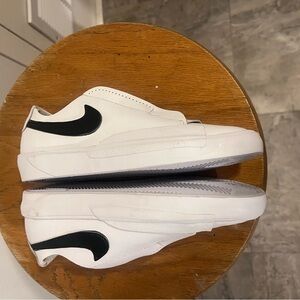 Nike Blazers slip on low top black and white